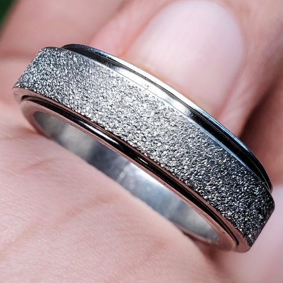 Jewelry - "5MM Stainless Steel Unisex Spinner Ring, AAAQL1019